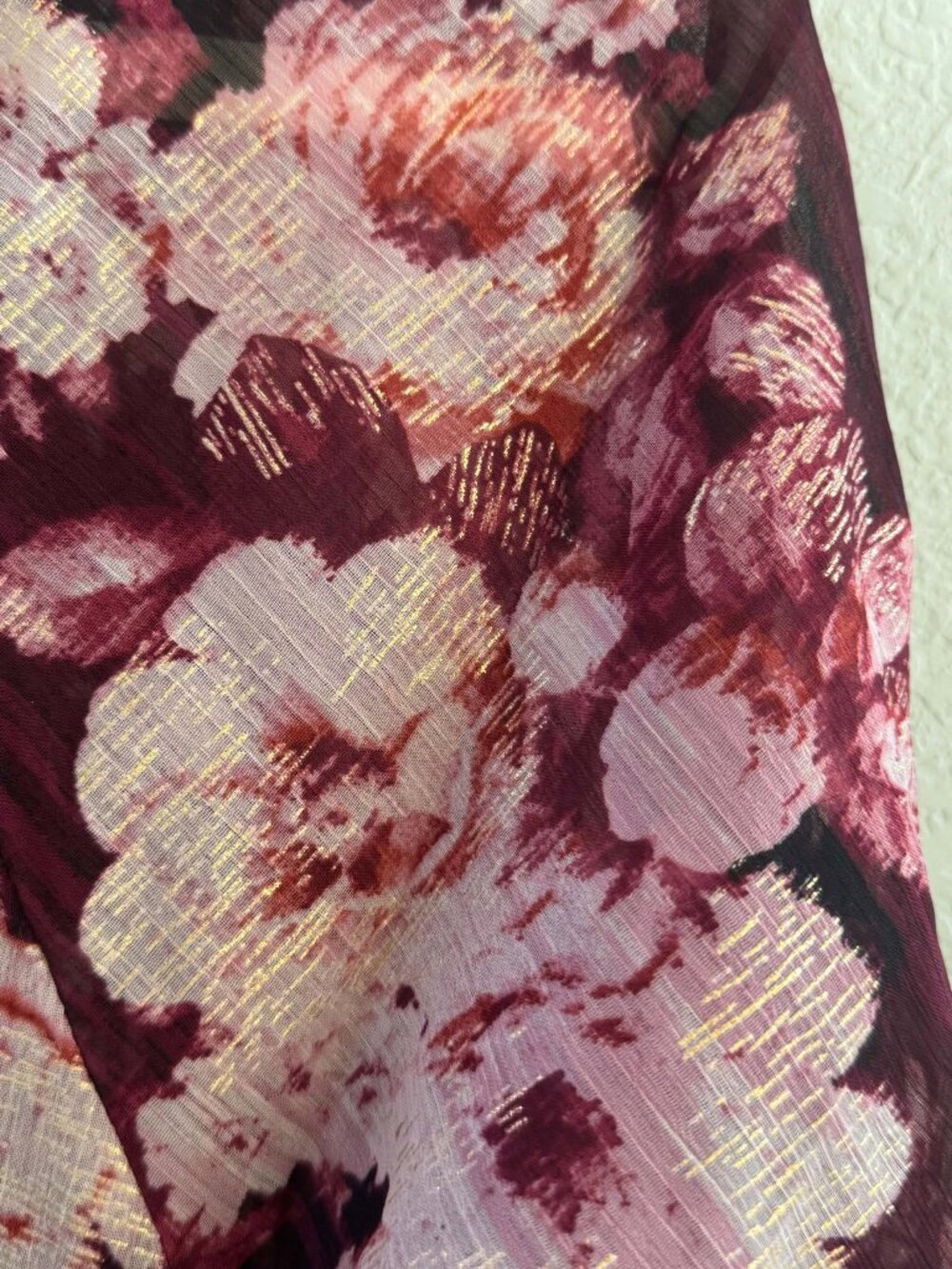 Chenault Floral Ruffle Blouse Burgundy Pink Gold Metallic Size L NWT - Picture 3 of 7